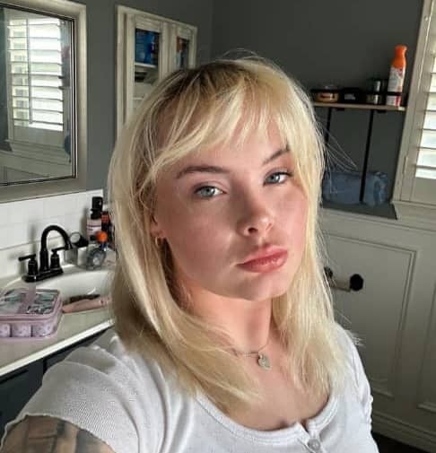 serahj386745's profile photo