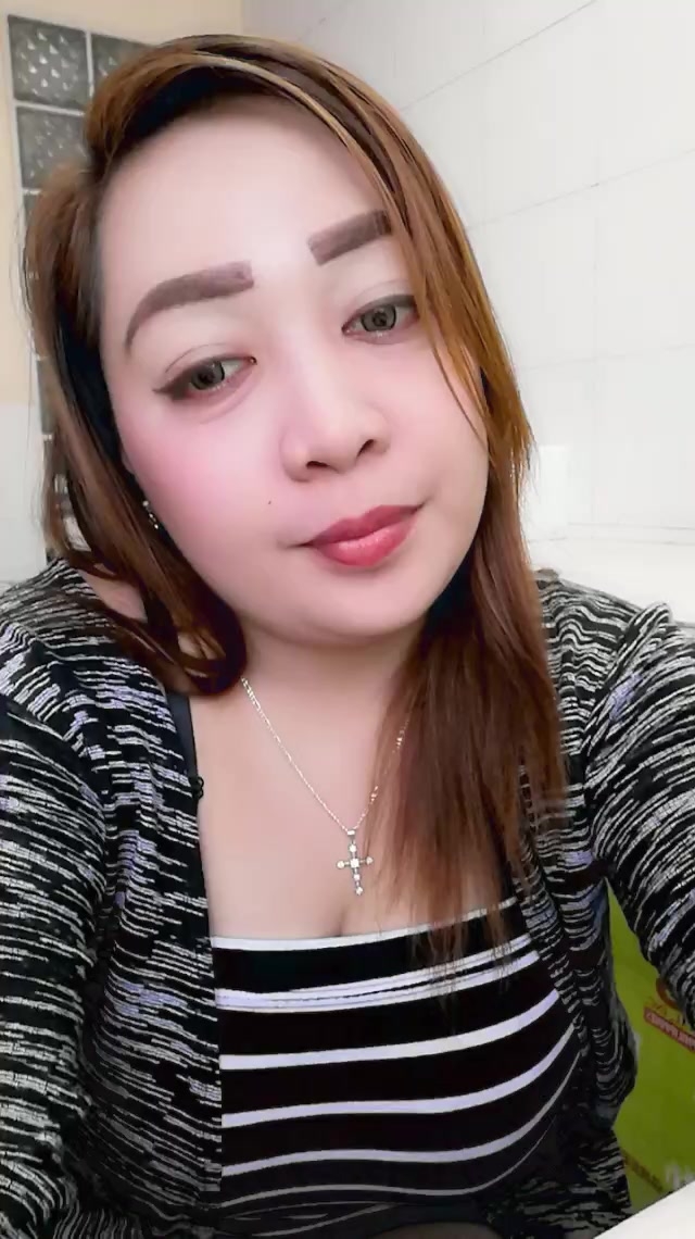 flirt-with-single-girls-online