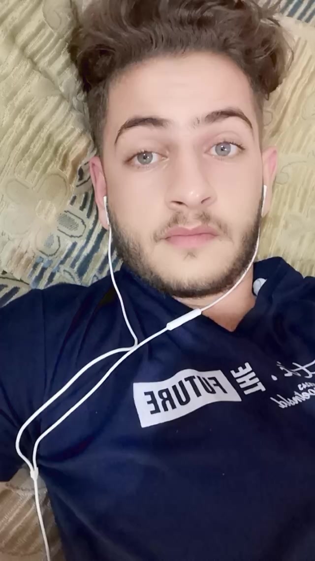 chat-with-girls-nearby