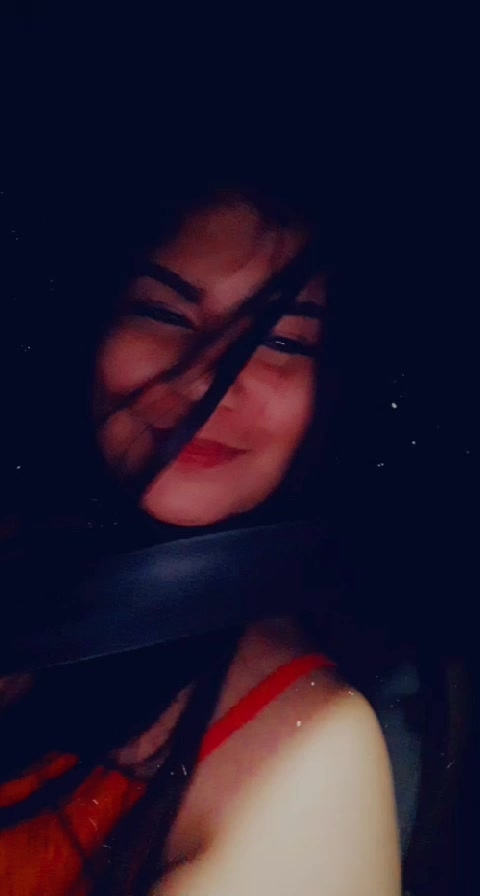 flirt-with-single-women-online