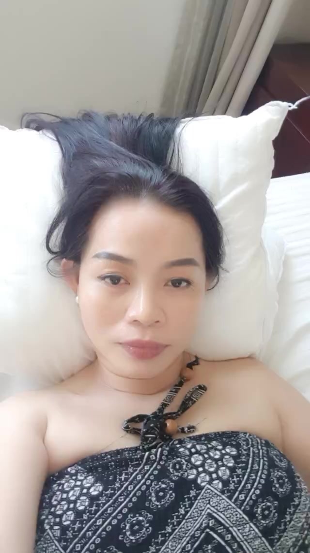 chat-with-girls-nearby