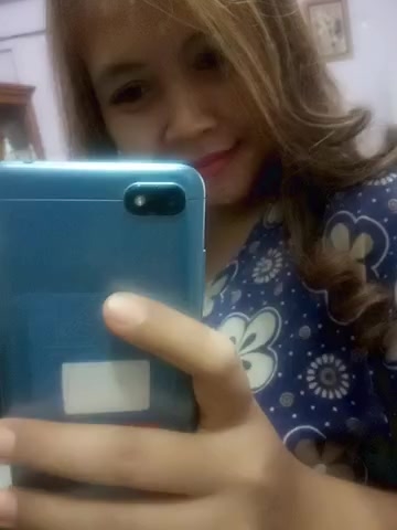 flirt-with-single-girls-online