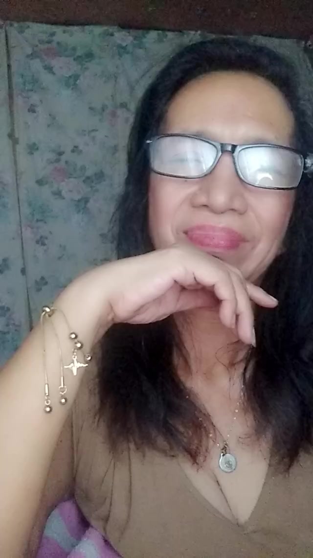 chat-with-girls-online