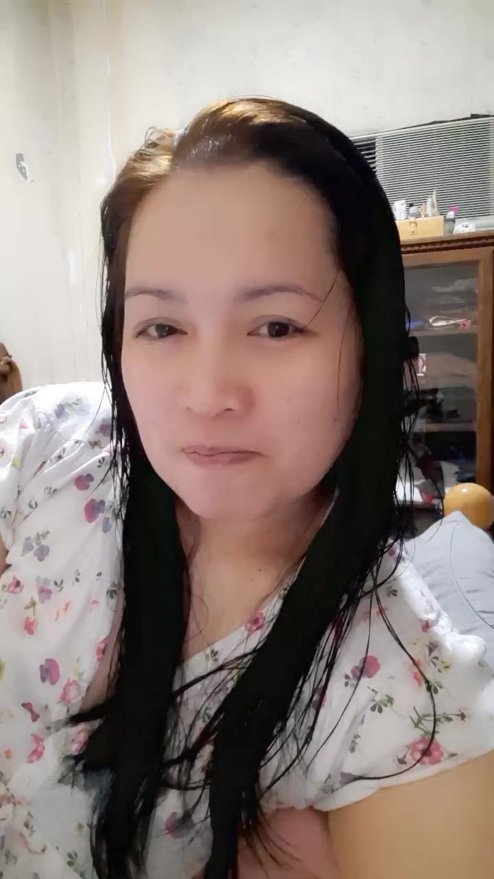 flirt-with-single-women-online