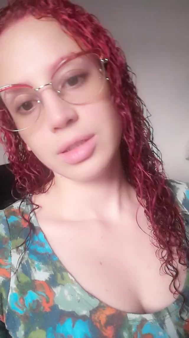 flirt-with-single-girls-online