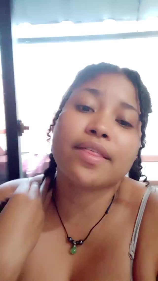 flirt-with-single-women-online