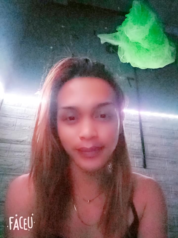 flirt-with-single-women-online