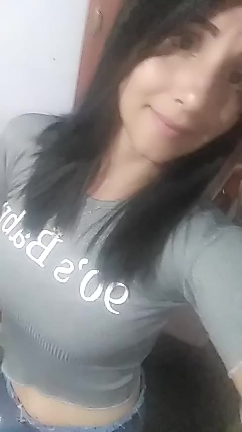 flirt-with-single-girls-online