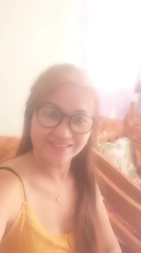 flirt-with-single-women-online