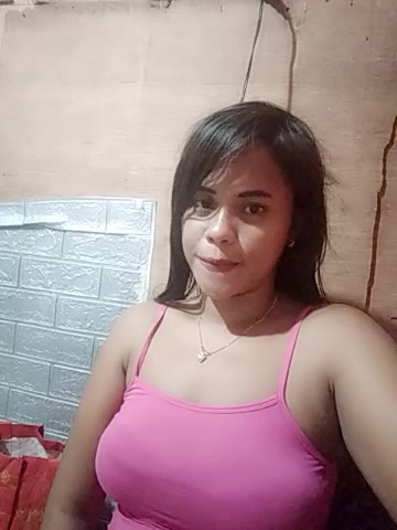 chat-with-girls-nearby