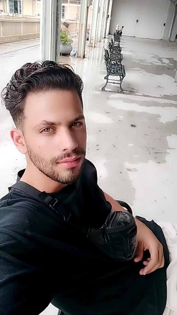 flirt-with-single-men-in-your-area