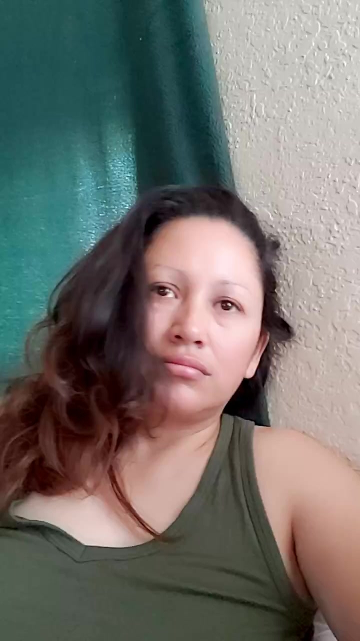 flirt-with-single-women-online