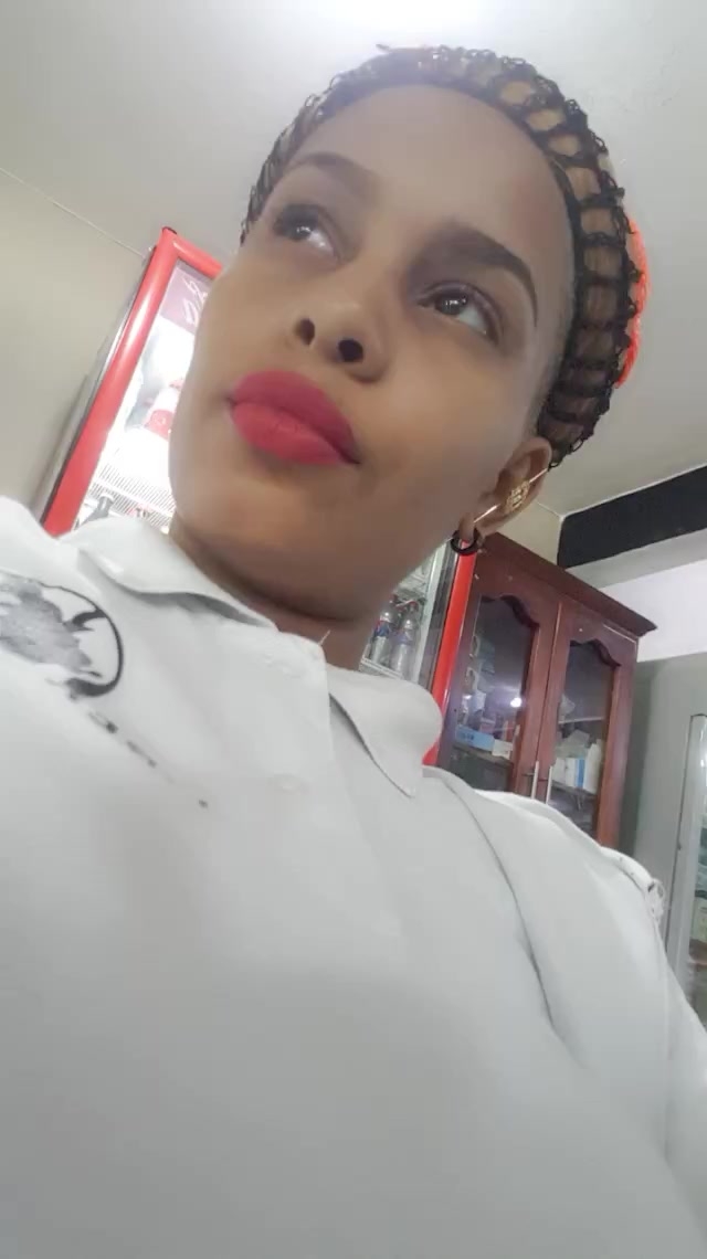 chat-with-girls-nearby