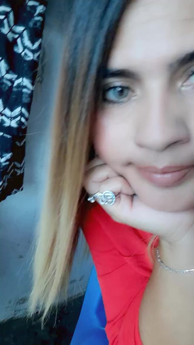 flirt-with-single-women-online