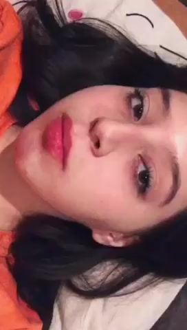 flirt-with-single-girls-online