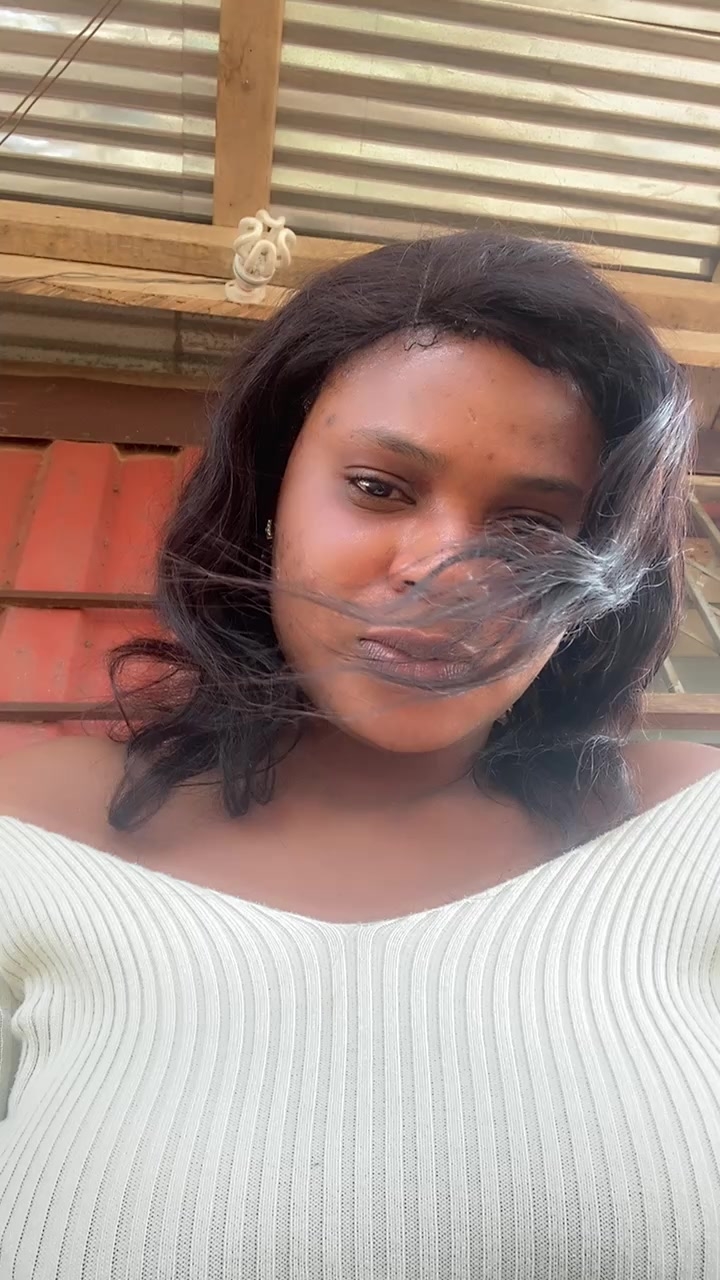 flirt-with-single-girls-online