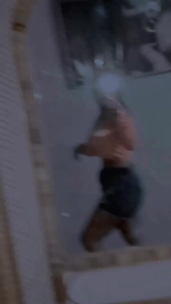 flirt-with-single-men-near-you