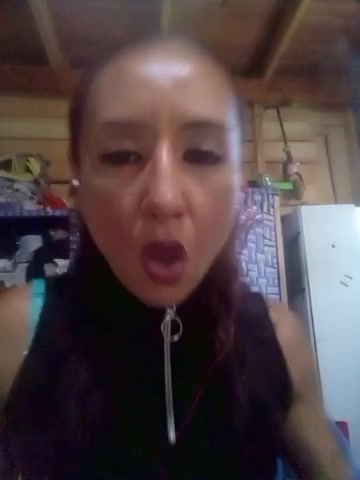 flirt-with-single-girls-online