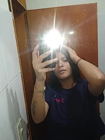 flirt-with-single-women-online