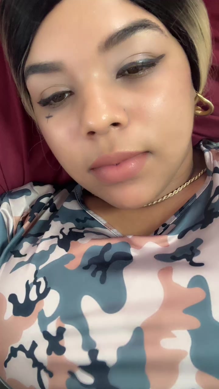 chat-with-single-girls