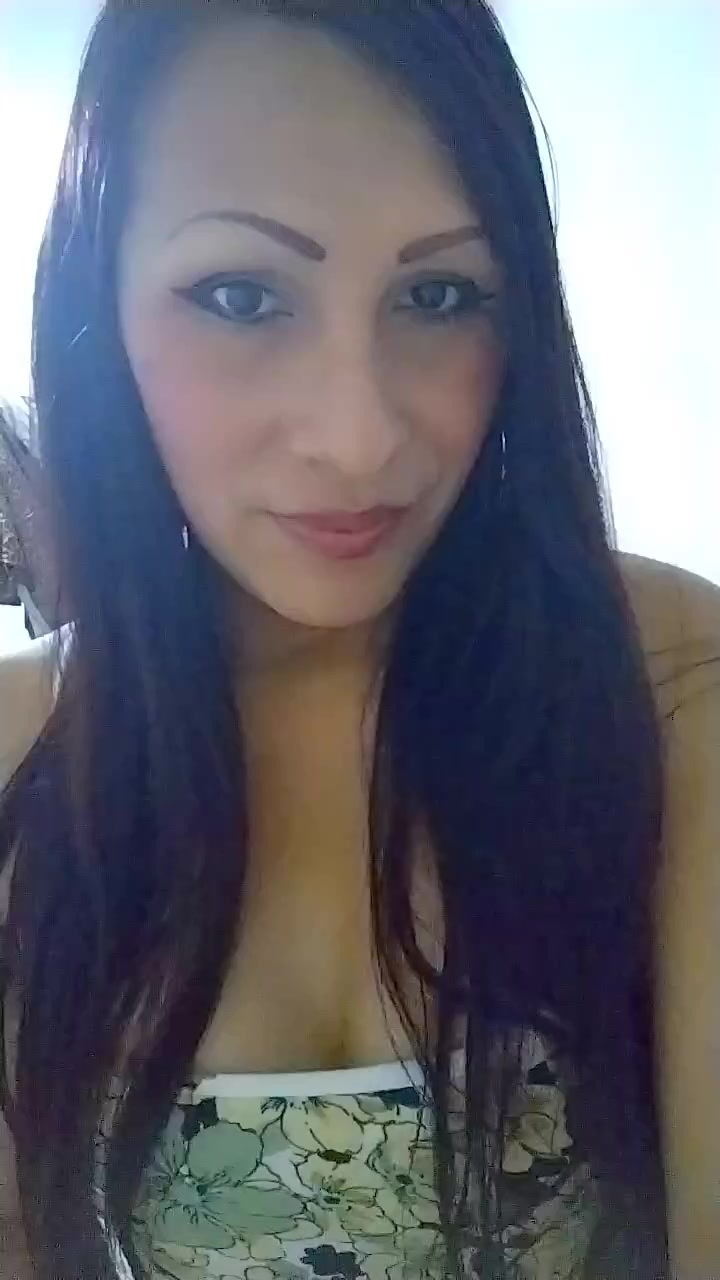 chat-with-girls-nearby