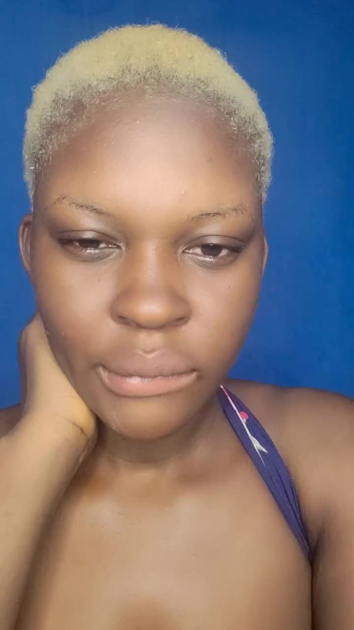 flirt-with-single-girls-online