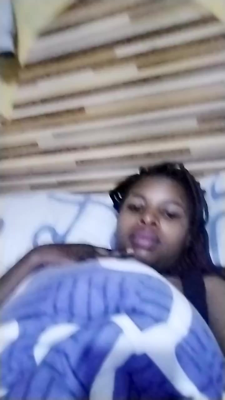 flirt-with-single-men