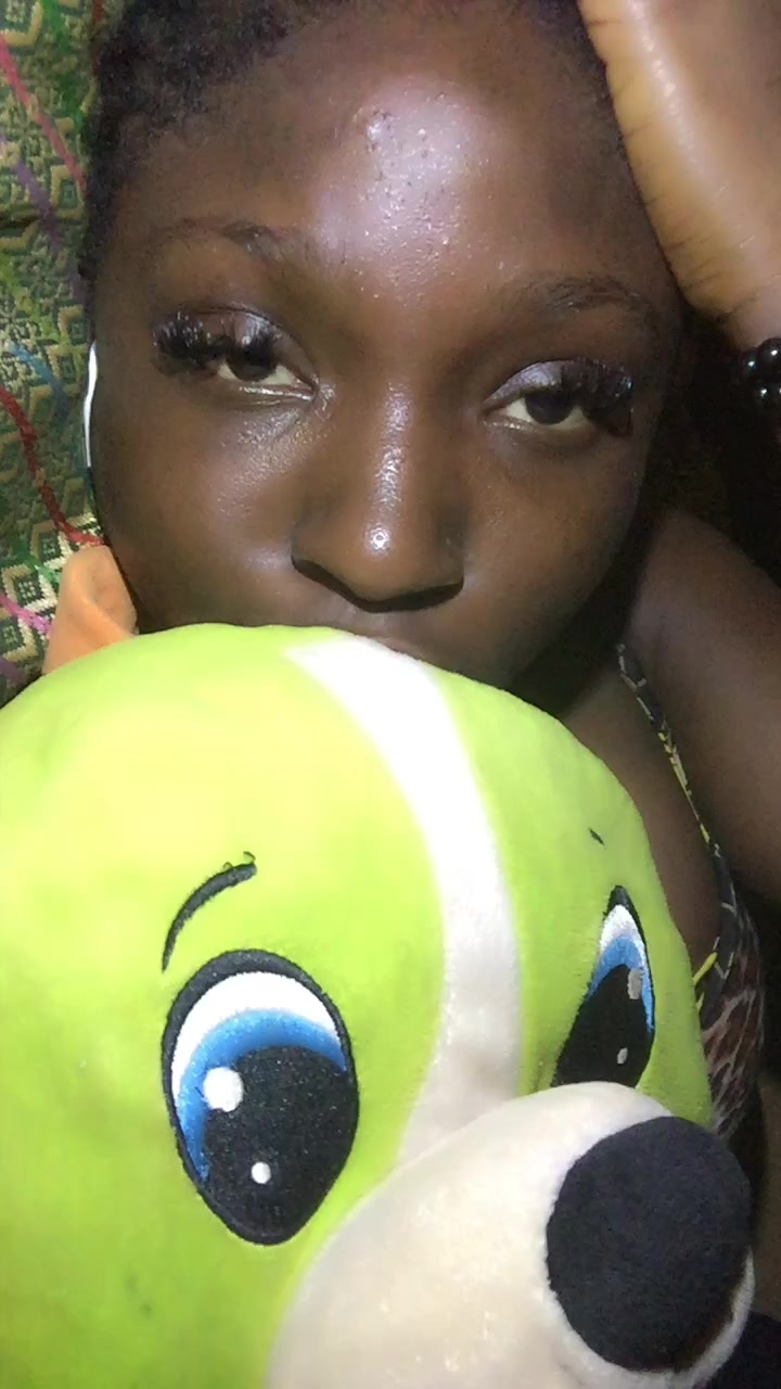 flirt-with-single-girls-online