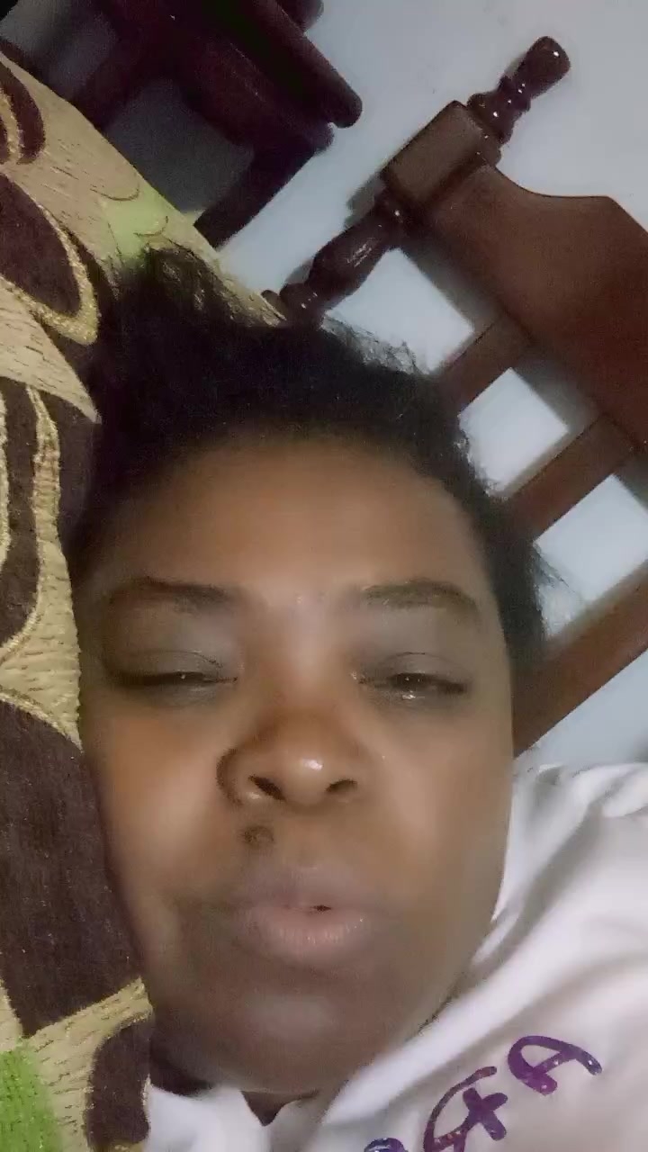 flirt-with-single-women-online