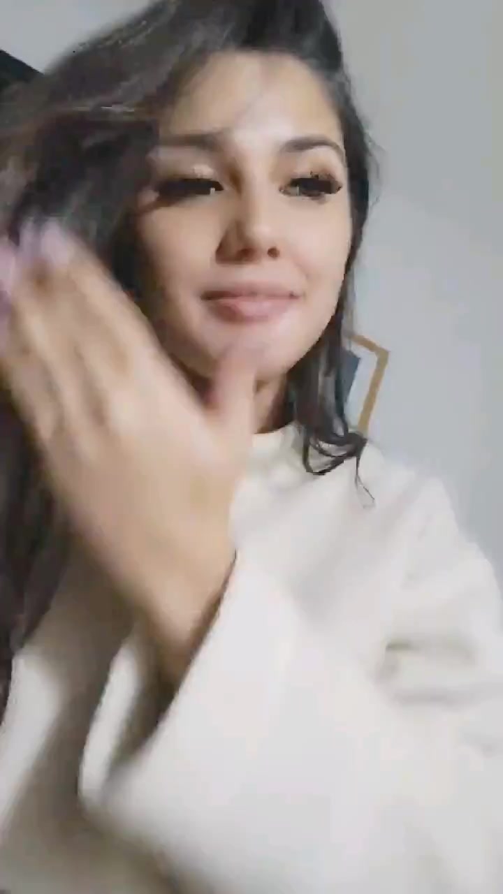 chat-with-girls-nearby