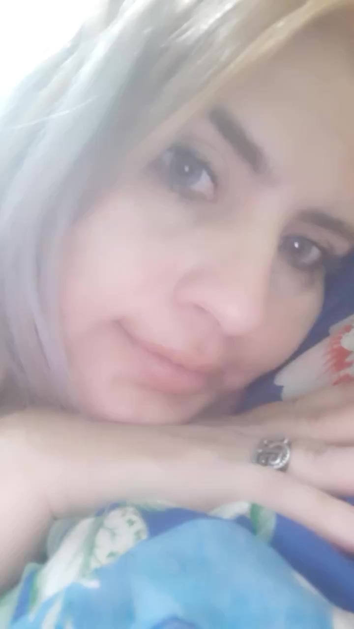 flirt-with-singles-for-free