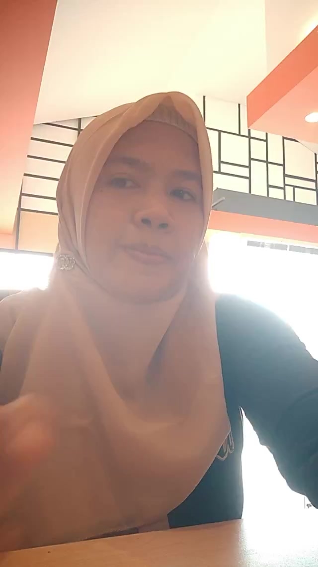 flirt-with-single-women-online