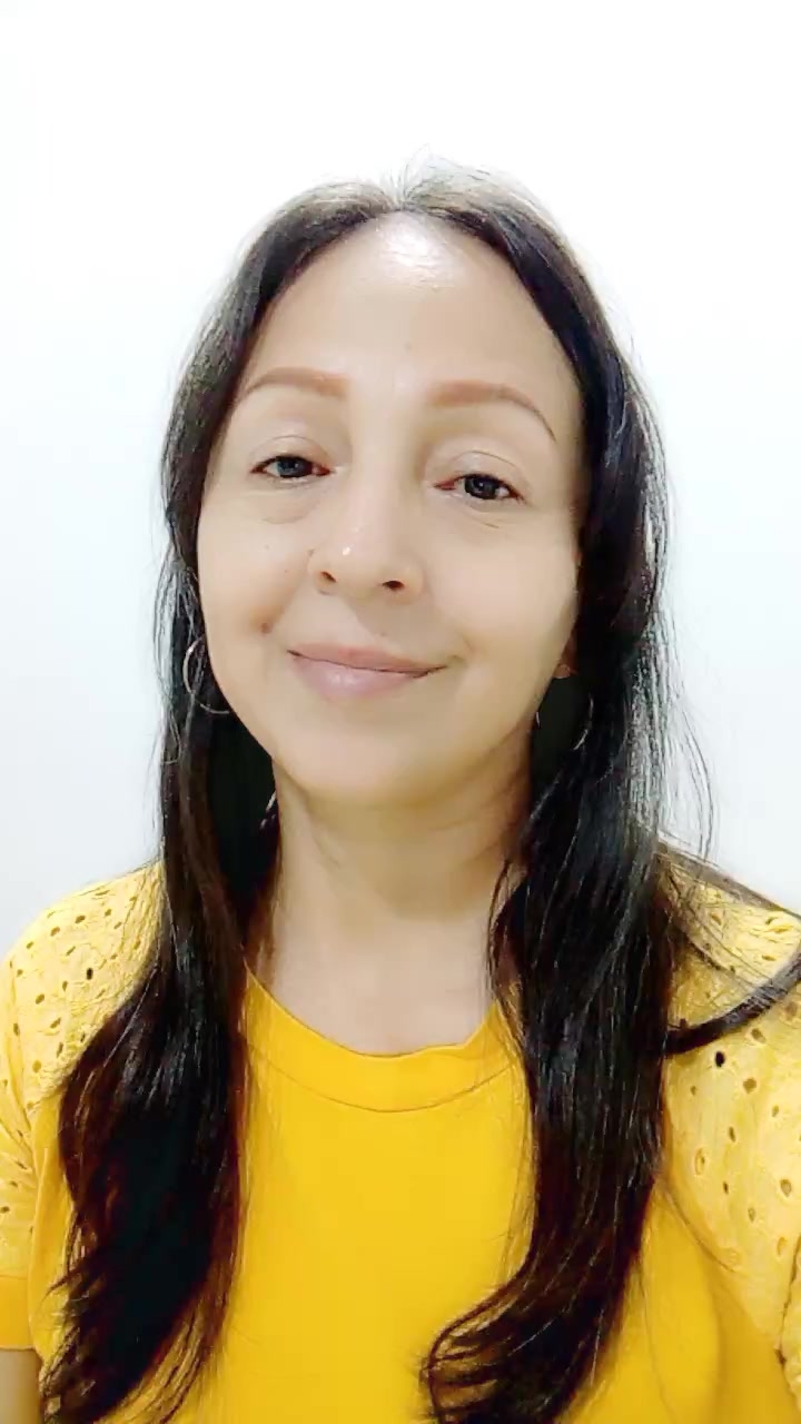 flirt-with-single-men-nearby