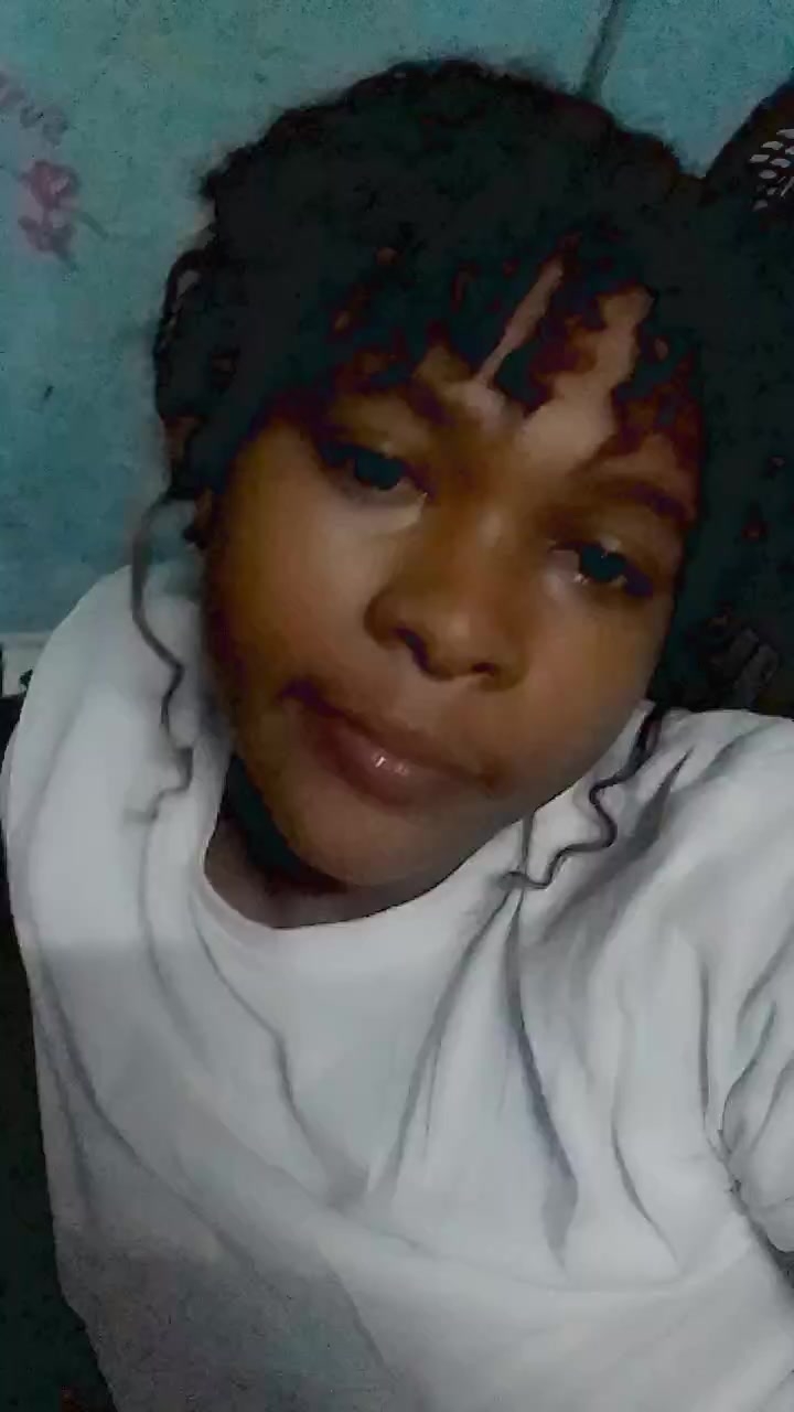 flirt-with-single-women-online