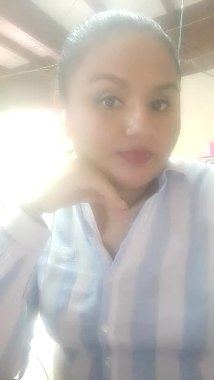 flirt-with-single-women