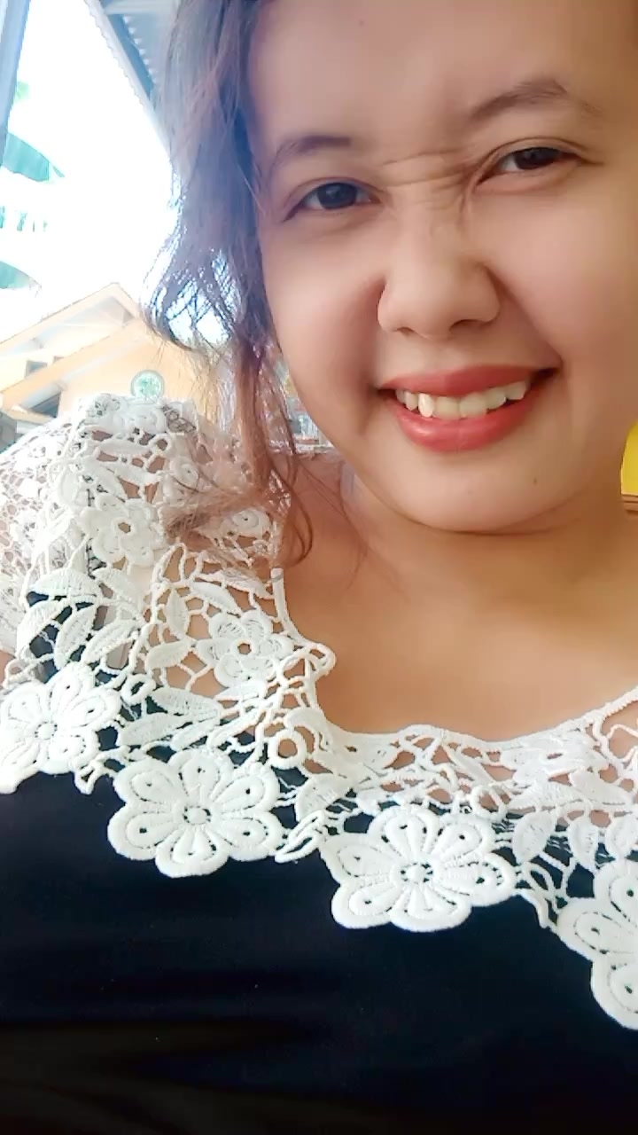 chat-with-girls-nearby