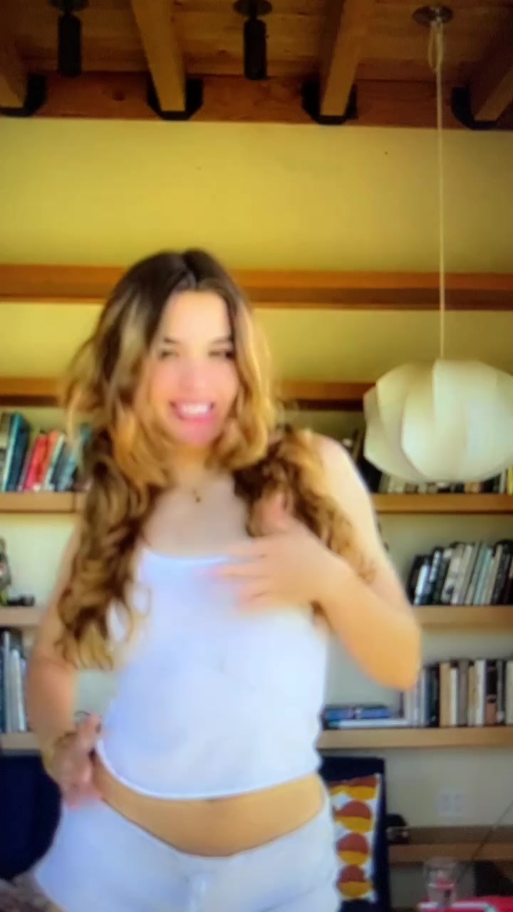 chat-with-girls-nearby