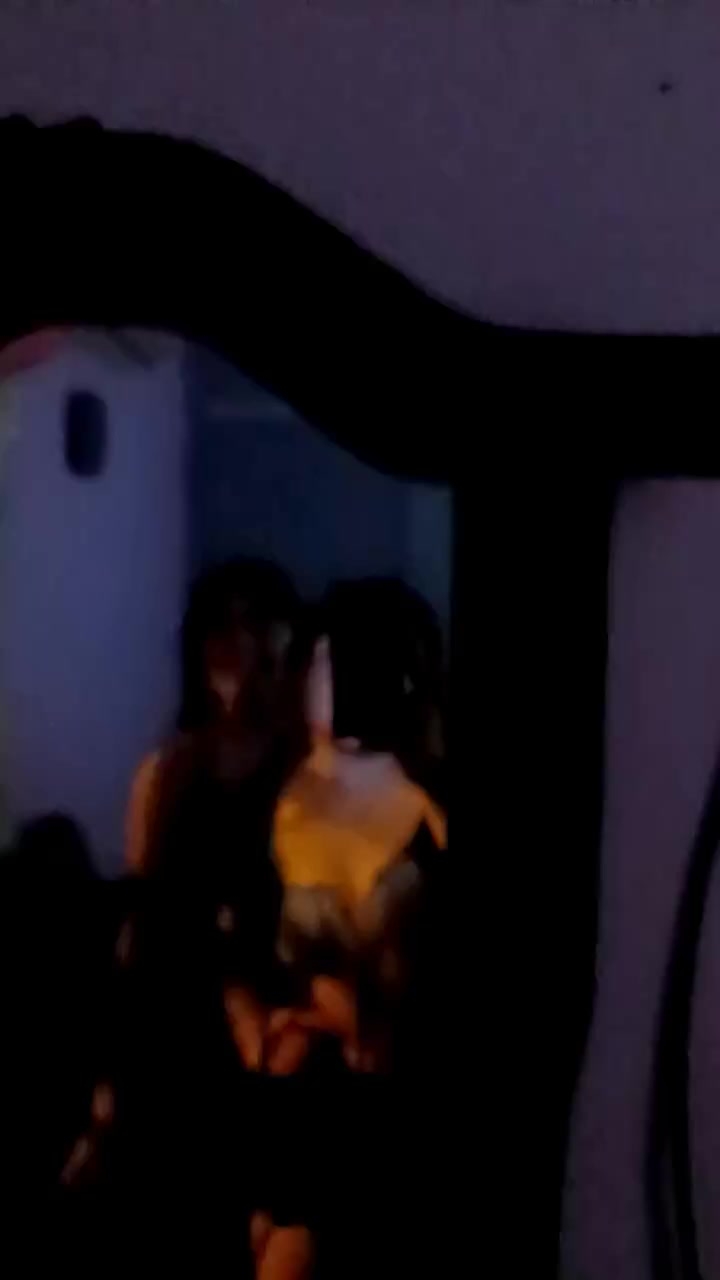 flirt-with-single-men