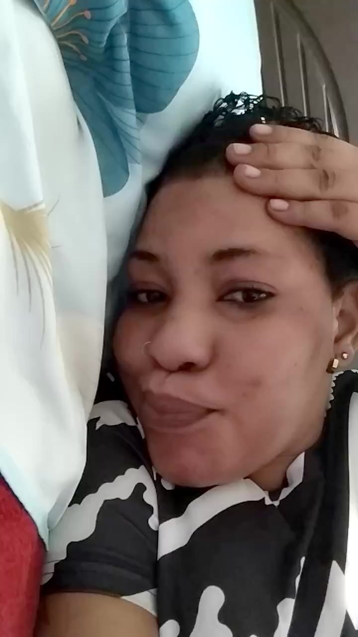 flirt-with-single-guys-online