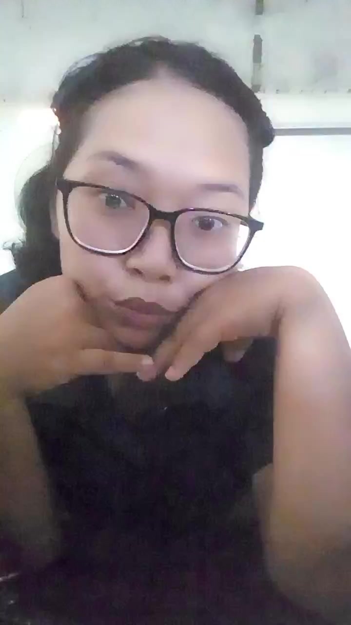 find-a-girlfriend-online