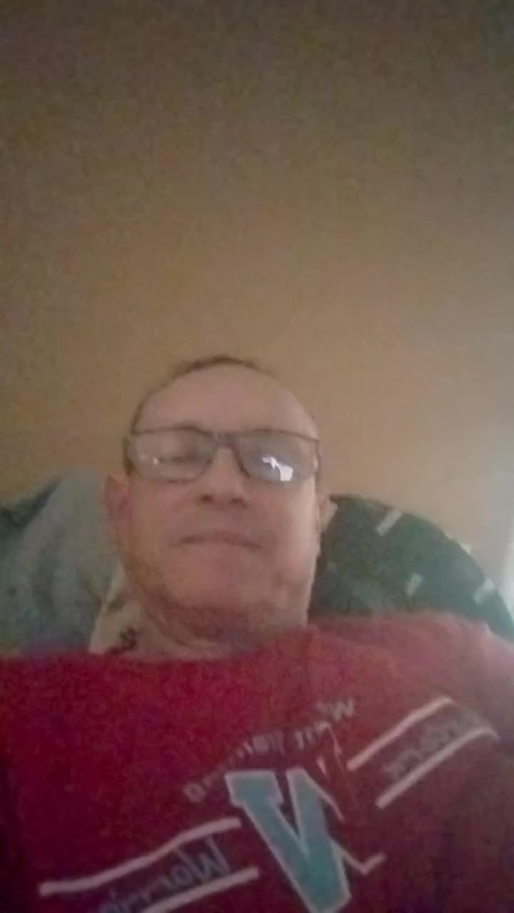 flirt-with-single-women-online