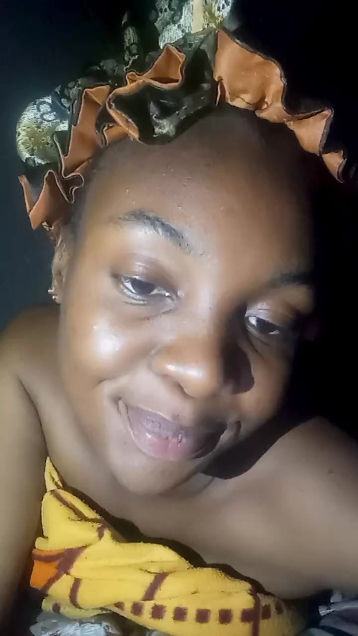 flirt-with-single-women-online