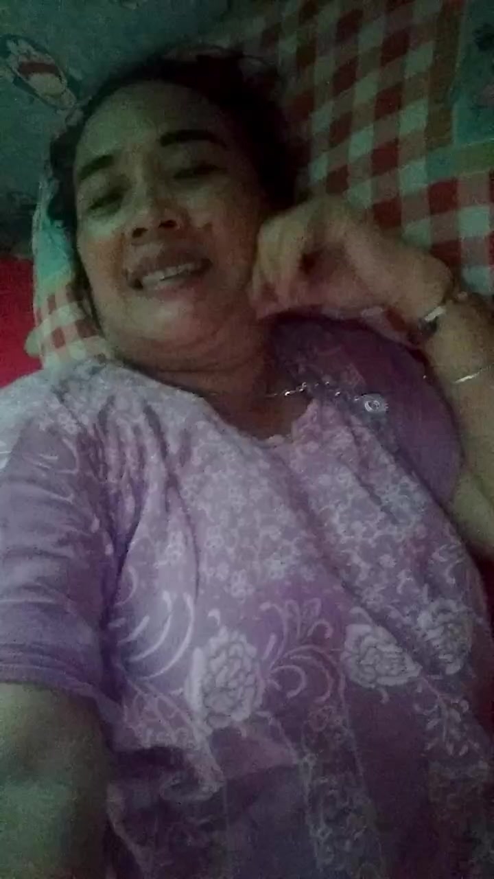 chat-with-girls-near-you