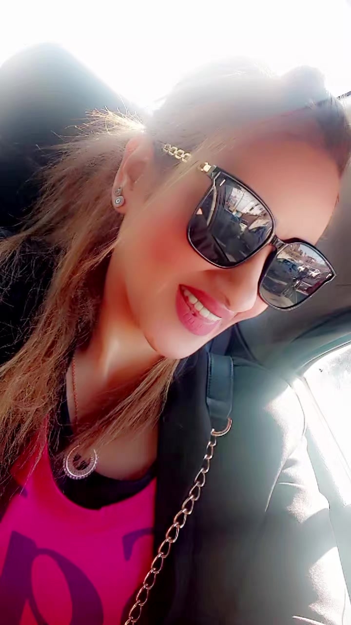 flirt-with-single-women-online