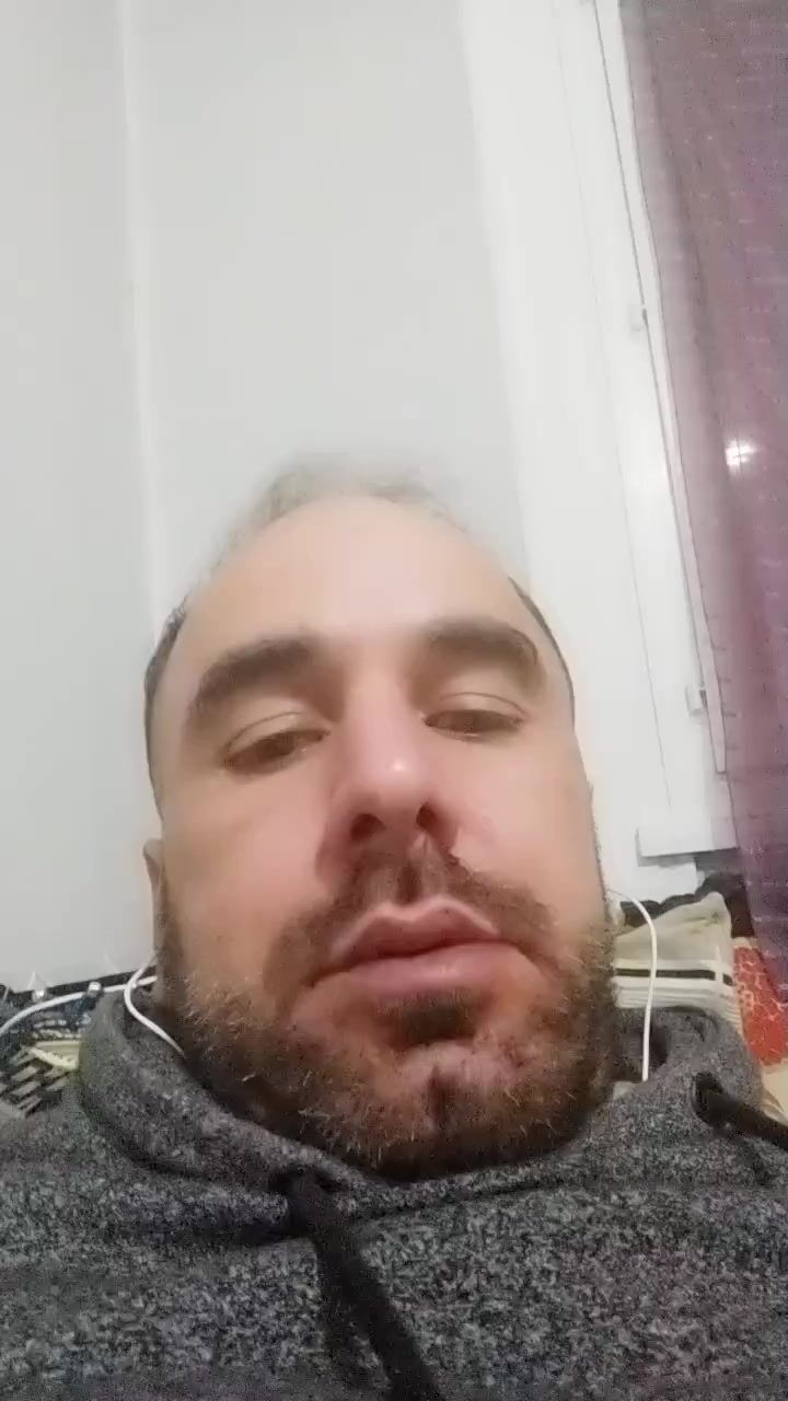 flirt-with-single-women