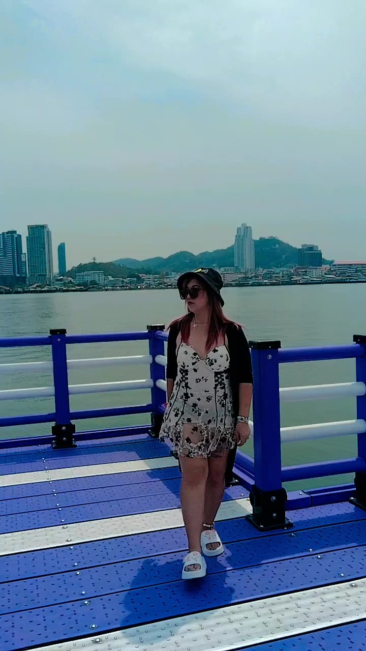 chat-with-girls-nearby