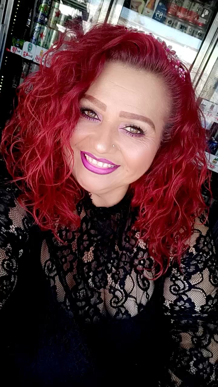 flirt-with-single-women-online