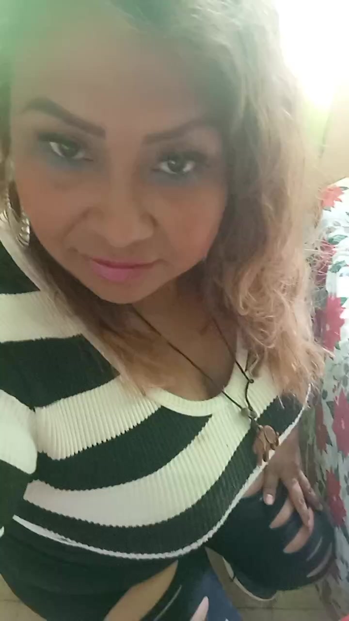 flirt-with-single-women