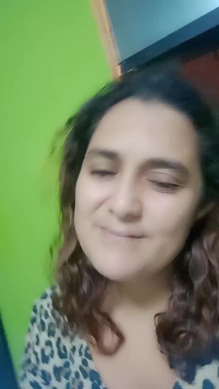 chat-with-girls-online