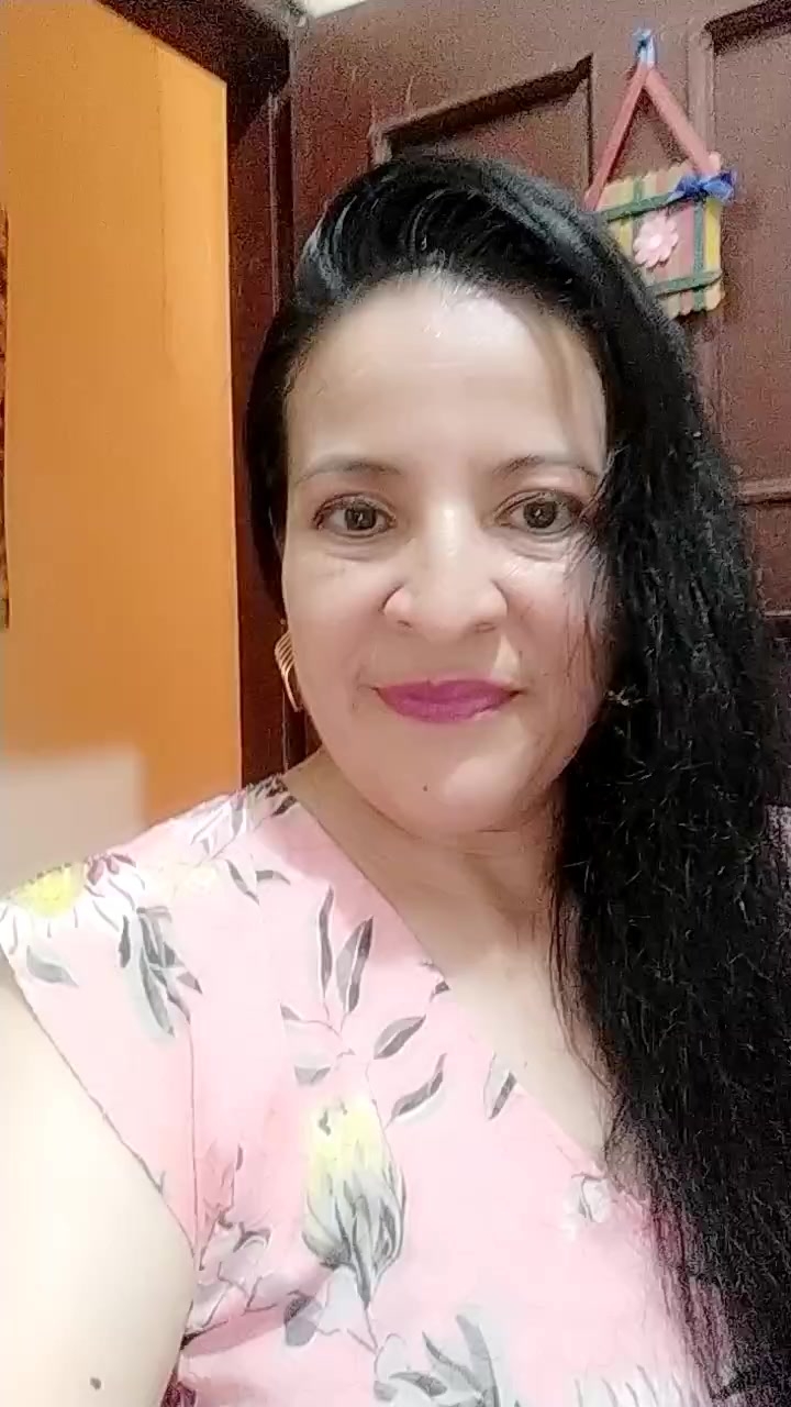 chat-with-girls-nearby